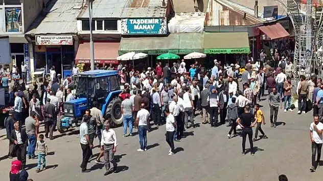 Taşlıçay'da kavga çıktı!