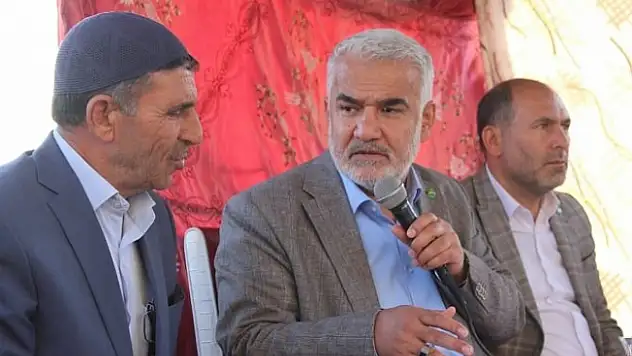 Zekeriya Yapıcıoğlu Ağrı'da vatandaşlarla bir araya geldi