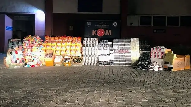Ağrı'da milyonlarca lira değerinde kaçak ürün ele geçirildi
