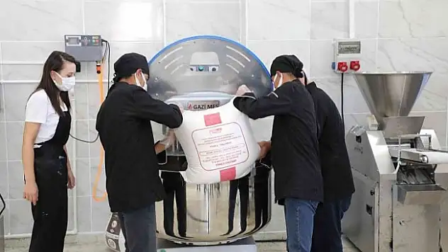 Ağrı'da öğrenciler günlük 10 bin ekmek üretecek