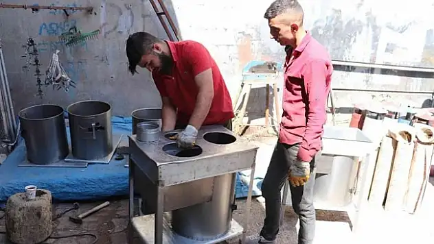 Ağrı'da havaların iyice soğumasıyla birlikte sobacılarda haraketlilik başladı