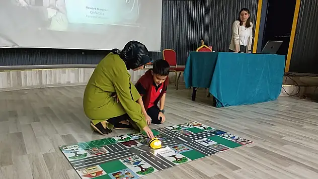 Okul öncesi öğretmenlere 'KodlAğrı Projesi' kapsamında eğitim verildi