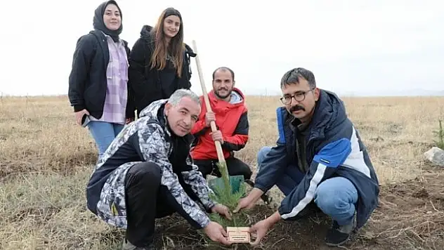Ağrı'da 41 maden şehidi anısına fidan dikildi