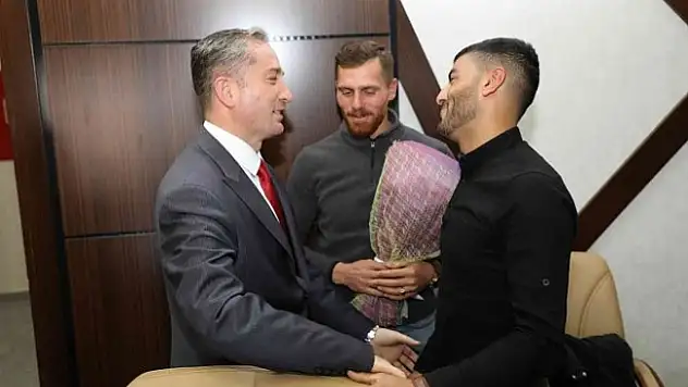 Hasan Kökrek'e, Siirt'teki öğrencilerinden sürpriz