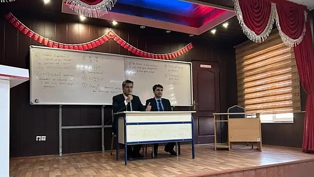 Ağrı'da meslek lisesi öğrencilerine yönelik destekler anlatıldı