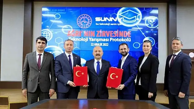 Ağrı'nın Zirvesinde Teknoloji Yarışması