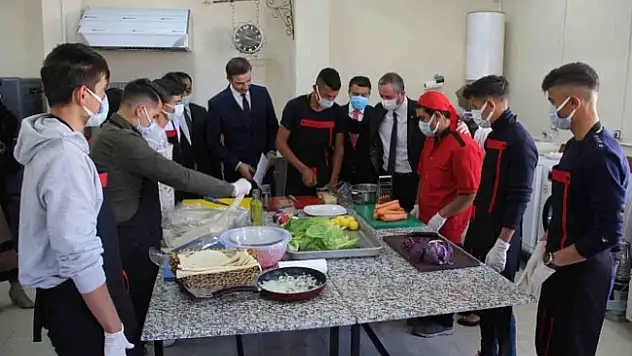 Ağrı'da meslek liseleri ülke ekonomisine 41 milyon lira katkı ile rekor kırdı