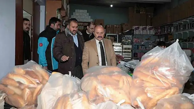Ağrı'da yardımlar hız kesmeden sürüyor