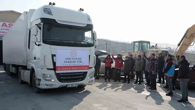 Ağrı'dan deprem bölgesine odun ve soba desteği
