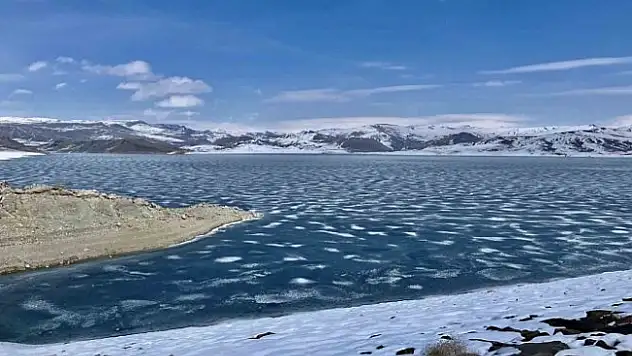 Ağrı'da barajdaki su seviyesi düştü