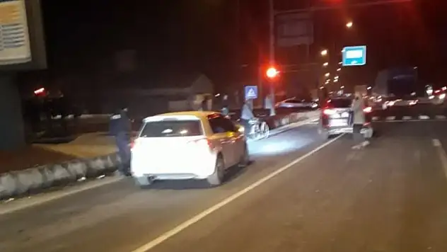 Ağrı'da otomobilin çarptığı kadın yaralandı