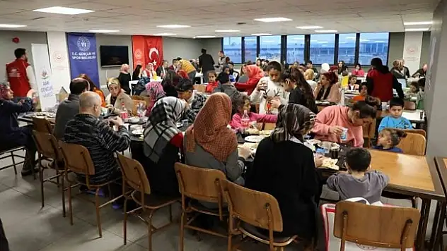 Ağrı'daki KYK yurtları depremzedelere verildi