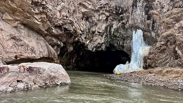 Diyadin'de Kudret Köprüsü'nün Manzarası