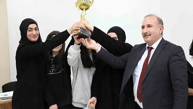 Ağrı'da münazara yarışmaların finali yapıldı