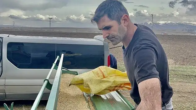 Ağrılı çiftçilerin yoğun mesaisi başladı