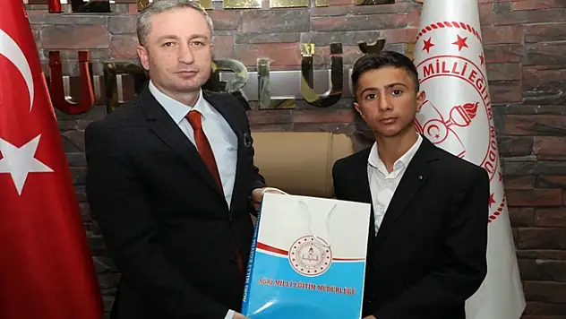 TÜBİTAK bölge birincisi Ağrılı Muhammed Aydemir oldu