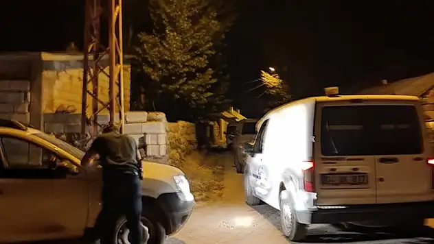 Ağrı'da ehliyetsiz sürücü kazada yaralandı