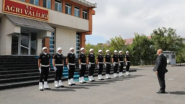 Ağrı Valiliğine atanan Mustafa Koç görevine başladı