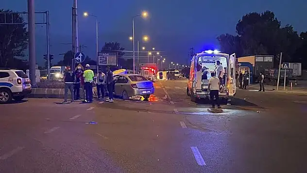 Ağrı'da trafik kazası: 1 ölü, 16 yaralı