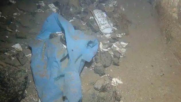 Keban Baraj Gölü'ndeki kirlilik su altı kamerası ile görüntülendi