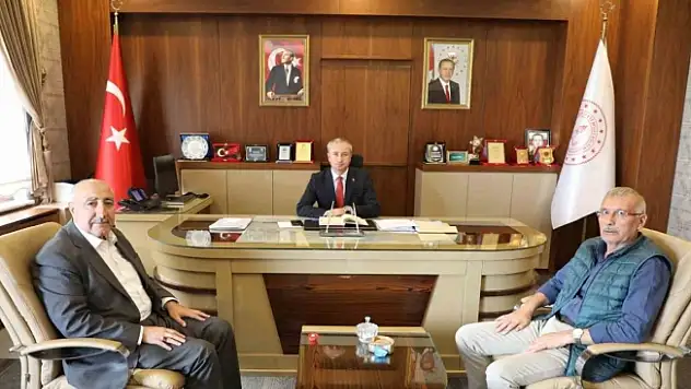 MHP Ağrı İl Başkanlığından Milli Eğitim Müdürüne ziyaret