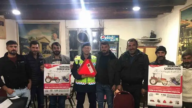 Jandarma, Ağrı'da çiftçilere yönelik trafik eğitim çalışmalarını arttırdı