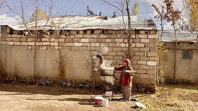 Ağrı'da baharın son demleri göz kamaştırdı