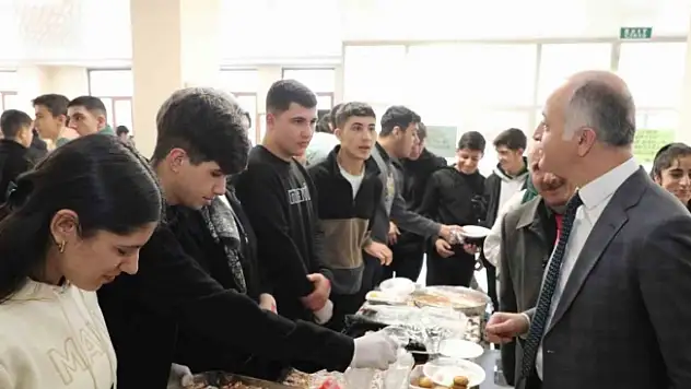 Ağrı'da Gazzelilere hayır panayırı