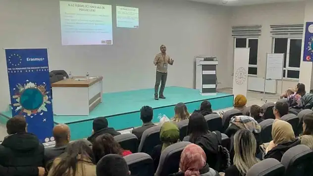 Ağrı'da öğretmenlere proje yazma eğitimi