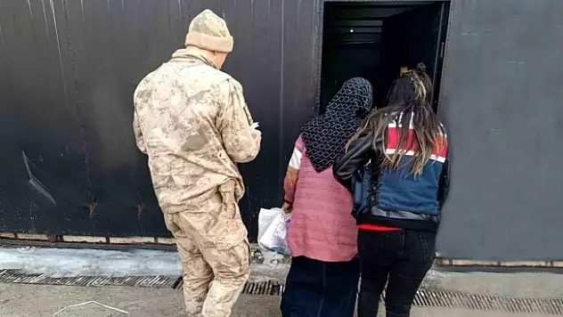 Ağrı'da aranan şahıslar yakalandı