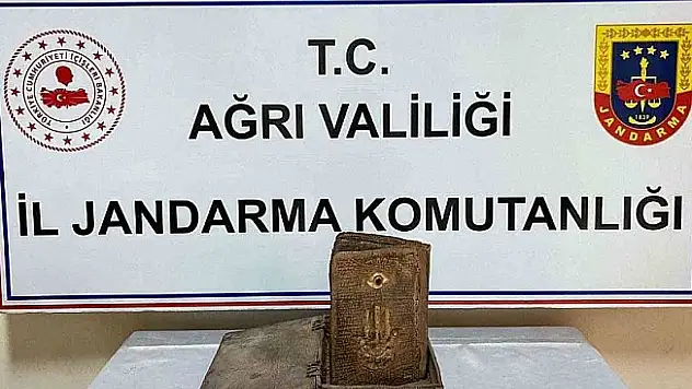 Ağrı'da 1000 yıllık İbranice kitap ele geçirildi
