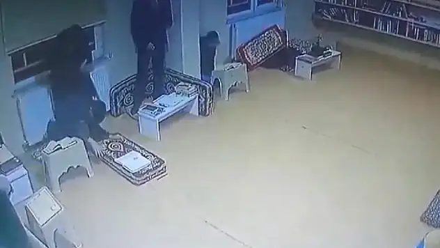 Ağrı'da çocukları döven imam gözaltına alındı