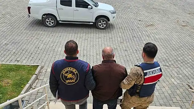 Ağrı'da 2 firari yakalandı