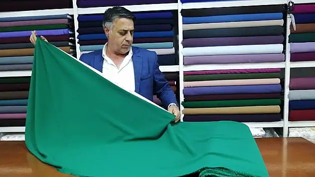 Ağrı'da elbiselik kumaşa talep artıyor