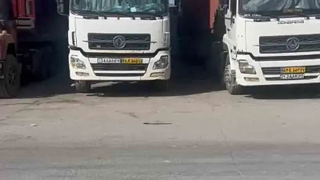 Gürbulak'ta kilometrelerce uzunlukta tır kuyruğu