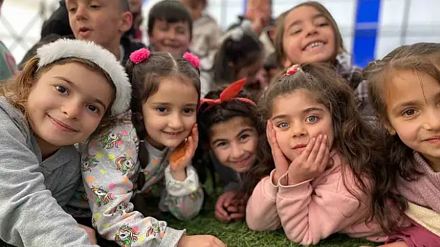 Ağrı'da yıl sonu faaliyet haftası renkli etkinliklere sahne oldu