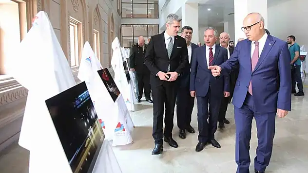 AİÇÜ'de 'Direniş, Bedir'den Çanakkale'ye 15 Temmuz'dan Gazze'ye' konferansı düzenlendi