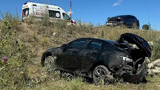 Ağrı'da trafik kazası: 13 yaralı