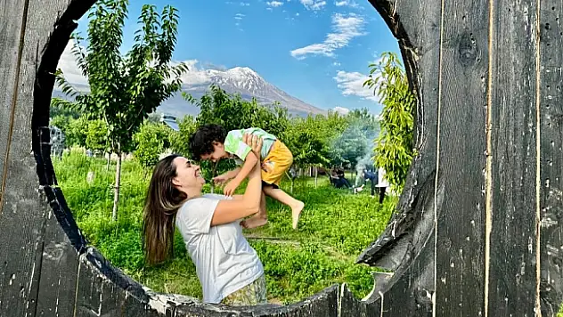 Ağrı Dağı ihtişamıyla göz kamaştırıyor