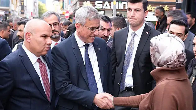 Sağlık Bakanı bir dizi ziyaretler için Ağrı'ya geldi