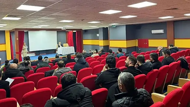 Ağrı'da 'Okulum Beni Bekler' projesi ile devamsızlık sorunu ele alındı