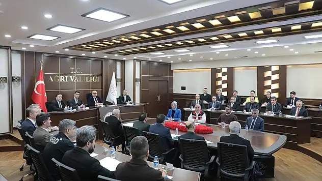 Ağrı'da 'Okul Güvenliği ve Tedbirleri' Toplantısı Gerçekleştirildi