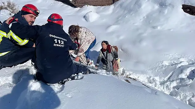 Doğubayazıt'ta Zincirleme Trafik Kazası: 3 Yaralı
