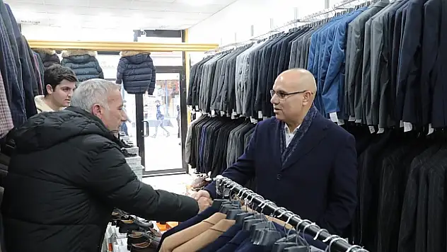 Ağrı Valisi Mustafa Koç, Esnafı Ziyaret Etti
