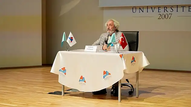 Çerkes Karadağ, AİÇÜ'de Fotoğraf ve Sanat Üzerine Söyleşi Gerçekleştirdi