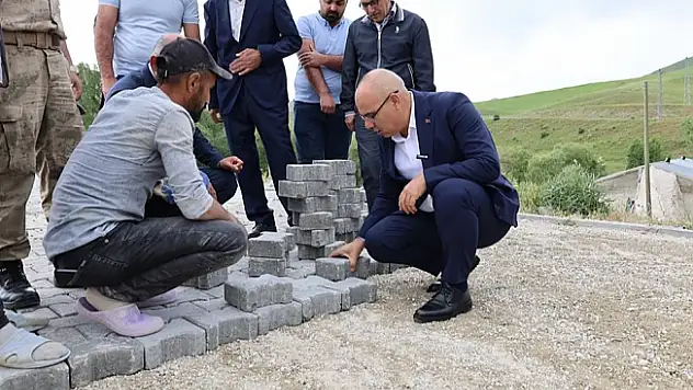 Ağrı Valisi Mustafa Koç, Dedemaksut Köyünde Kilit Parke Çalışmalarını İnceledi
