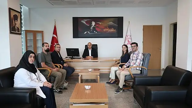 Ağrı Valisi Mustafa Koç'tan Ağrı Eğitim ve Araştırma Hastanesi'ne Ziyaret: Sağlık Hizmetleri Yakından Takip Ediliyor