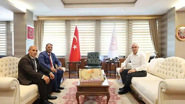 Vali Mustafa Koç, Ağrı'da Arıcılık Yapan Üreticileri Makamında Ağırladı