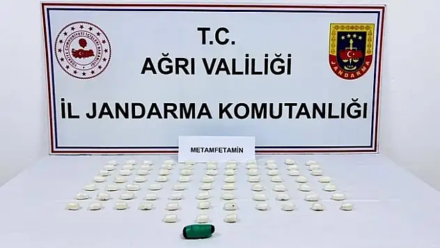 Doğubayazıt'ta Jandarmadan Uyuşturucu Operasyonu: 786 Gram Metamfetamin Ele Geçirildi