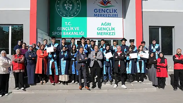 Ağrı Deneyap Teknoloji Atölyesi İlk Mezunlarını Verdi